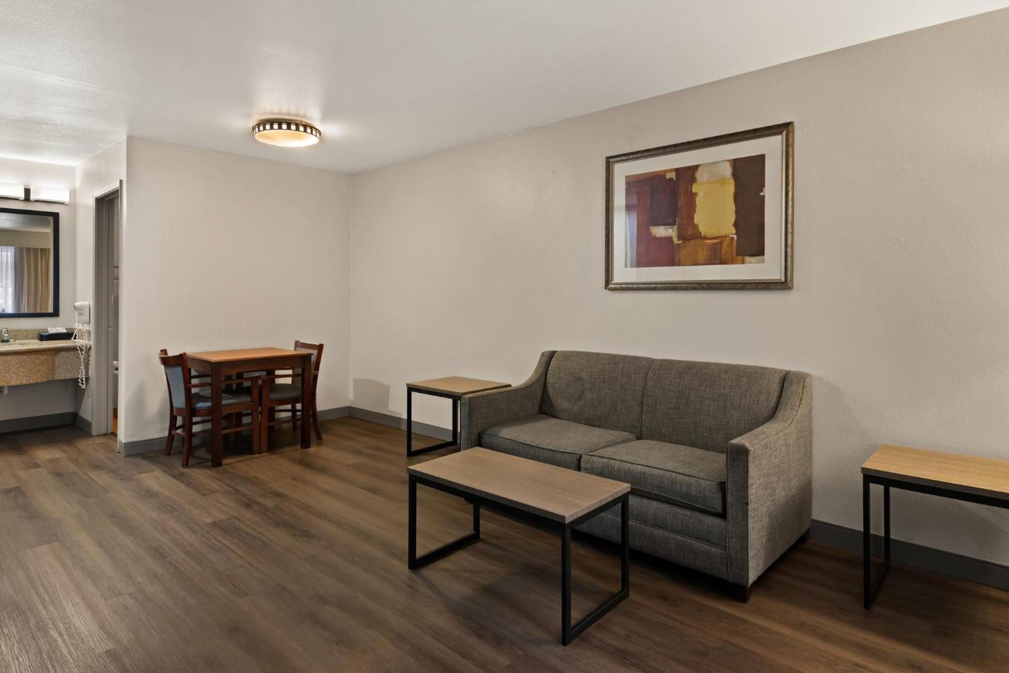 Irving Inn & Suites At Dfw Airport Buitenkant foto