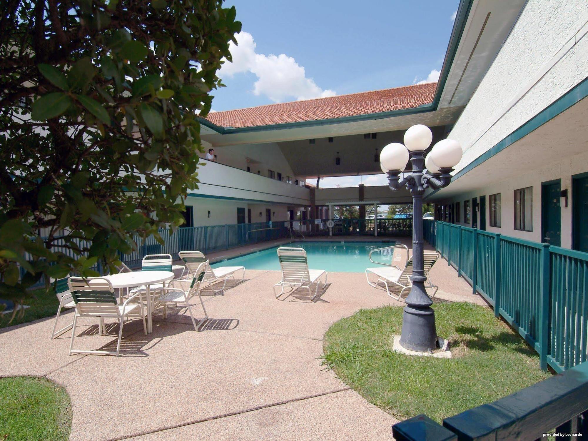Irving Inn & Suites At Dfw Airport Faciliteiten foto