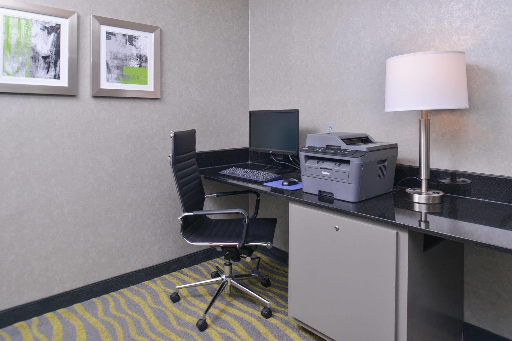 Irving Inn & Suites At Dfw Airport Buitenkant foto