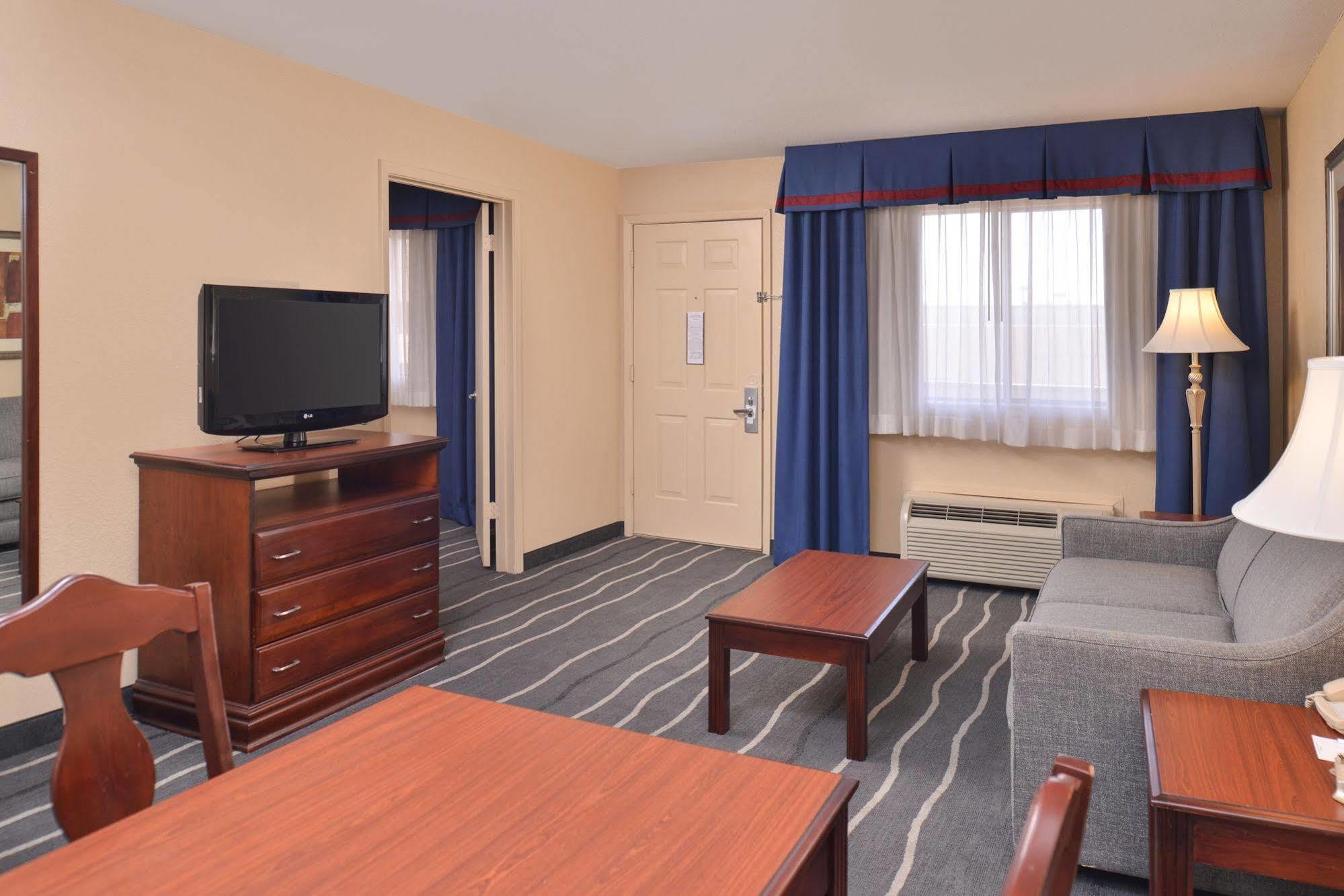 Irving Inn & Suites At Dfw Airport Buitenkant foto